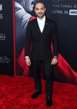 Michael Mando, 7 Nisan 2022 'de Hollywood Amerikan Lejyon Tiyatrosu 43 numaradaki AMC' Better Call Saul 'un Los Angeles prömiyerine geldi.. 
