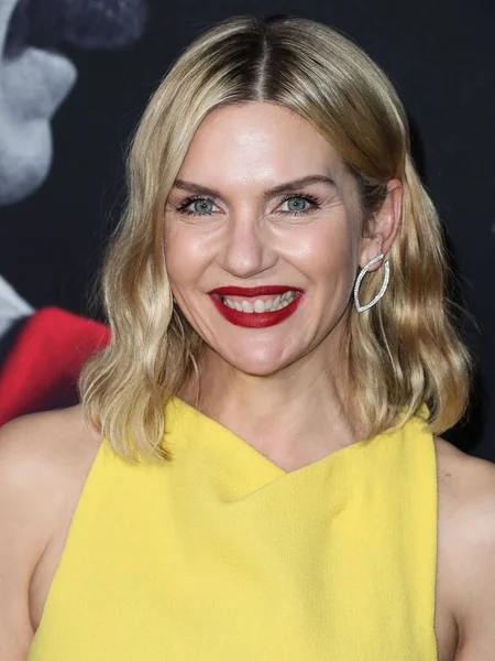 Amerikalı aktris Rhea Seehorn, 7 Nisan 2022 'de Hollywood Amerikan Lejyon Tiyatrosu 43. sezonunda düzenlenen AMC' nin 