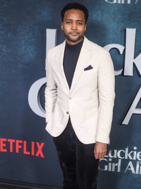 Kanadalı aktör Dalmar Abuzeid, Netflix 'in 29 Eylül 2022' de New York City, New York, ABD 'deki The Paris Theater' da gerçekleştirdiği 