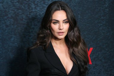 Carolina Herrera 'yı giyen Amerikalı aktris Mila Kunis, Netflix' in 29 Eylül 2022 'de New York, New York, ABD' deki The Paris Theater 'da düzenlenen' Yaşayan En Şanslı Kız 'adlı filminin New York galasına geldi.. 