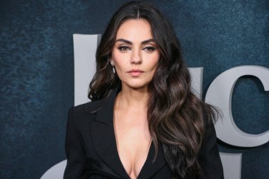 Carolina Herrera 'yı giyen Amerikalı aktris Mila Kunis, Netflix' in 29 Eylül 2022 'de New York, New York, ABD' deki The Paris Theater 'da düzenlenen' Yaşayan En Şanslı Kız 'adlı filminin New York galasına geldi.. 