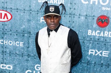 Amerikalı rapçi Coolio (Artis Leon Ivey Jr.), 6 Haziran 2015 tarihinde Culver City, Los Angeles, Kaliforniya, ABD 'deki Sony Pictures Studios' ta düzenlenen Spike TV Erkekler Seçimi Ödülleri 'ne geldi.. 