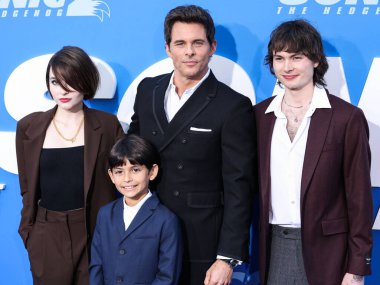 Mary James Marsden, William Luca Costa-Marsden, James Marsden, Jack Marsden ve Soleil Jace 5 Nisan 2022 'de Westwood, Los Angeles' taki Regency Village Theatre 'da düzenlenen' Sonic The Hedgehog 2 'nin Los Angeles Premiere gösterimine geldiler.
