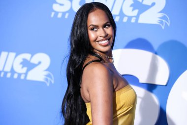 Somalili-Amerikalı aktris Sabrina Dhowre Elba, 5 Nisan 2022 'de Westwood, Los Angeles, Kaliforniya, ABD' deki Regency Village Theatre 'da düzenlenen' Sonic The Kirpi 2 'nin Los Angeles Premiere gösterimine geldi.. 