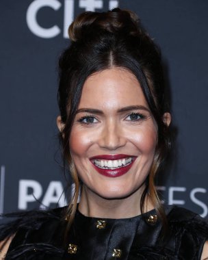 Mandy Moore 2022 PaleyFest Los Angeles 'a geldi - NBC' nin 