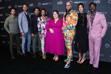 Milo Ventimiglia, Justin Hartley, Jon Huertas, Susan Kelechi Watson, Chrissy Metz, Chris Sullivan, Mandy Moore ve Sterling K. Brown, 2 Nisan 2022 'de Hollywood' daki Dolby Tiyatrosu 'nda düzenlenen 2022 PaleyFest LA' e geldiler.