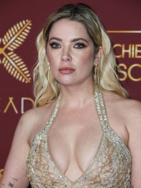 Amerikalı aktris Ashley Benson, 26 Mart 2022 tarihinde Bel Air, Los Angeles, Kaliforniya, ABD 'de düzenlenen Darren Dzienciol ve Richie Akiva Oscar Partisi 2022' ye geldi.. 