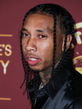 Rapçi Tyga (Micheal Ray Stevenson), 26 Mart 2022 tarihinde Bel Air, Los Angeles, Kaliforniya, ABD 'de düzenlenen Darren Dzienciol ve Richie Akiva Oscar Partisi 2022' ye geldi.. 