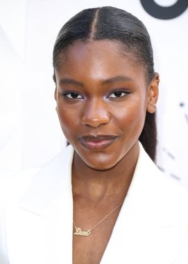 Zimmermann 'ın kıyafetlerini giyen Demi Singleton, 24 Mart 2022' de Beverly Wilshire Four Seasons Oteli 'nde düzenlenen' Siyah Sinema Evreni 'ni vurgulayan Hollywood Ödülleri' nde 15. Yıllık ESSENCE Siyahi Kadınlarına ulaştı. 