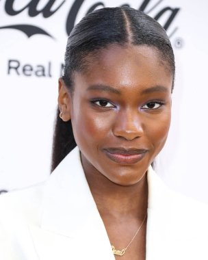 Zimmermann 'ın kıyafetlerini giyen Demi Singleton, 24 Mart 2022' de Beverly Wilshire Four Seasons Oteli 'nde düzenlenen' Siyah Sinema Evreni 'ni vurgulayan Hollywood Ödülleri' nde 15. Yıllık ESSENCE Siyahi Kadınlarına ulaştı. 