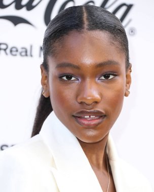 Zimmermann 'ın kıyafetlerini giyen Demi Singleton, 24 Mart 2022' de Beverly Wilshire Four Seasons Oteli 'nde düzenlenen' Siyah Sinema Evreni 'ni vurgulayan Hollywood Ödülleri' nde 15. Yıllık ESSENCE Siyahi Kadınlarına ulaştı. 