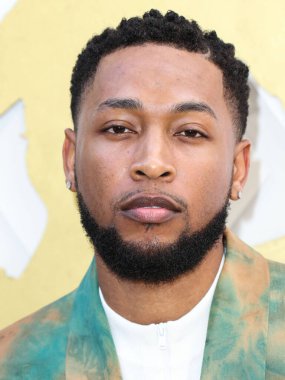 Jacob Lathe, 24 Mart 2022 'de Beverly Wilshire Four Seasons Oteli' nde düzenlenen 'The Black Cinematic Universe' in Hollywood Ödülleri 'nde Siyah Kadınlar Öğle Yemeği Yıldönümünde 2022.