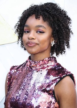 Marsai Martin, 24 Mart 2022 'de Beverly Wilshire Four Seasons Oteli' nde düzenlenen 'Siyah Sinema Evreni' nin Hollywood Ödülleri 'nde Siyah Kadınlar Öğle Yemeği Yıldönümünde 2022' ye geliyor.
