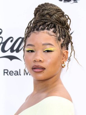 Storm Reid, 24 Mart 2022 'de Beverly Wilshire Four Seasons Oteli' nde düzenlenen 'The Black Cinematic Universe' in Hollywood Ödülleri 'nde Siyah Kadınlar Öğle Yemeği Yıldönümünde 2022.