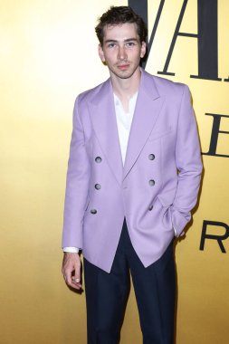 Dylan Arnold, 22 Mart 2022 'de Hollywood, Los Angeles, Kaliforniya' da Vanity Fair tarafından sunulan Genç Hollywood Gecesi 'ne geldi.. 