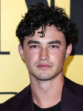 Gavin Leatherwood, Vanity Fair tarafından 22 Mart 2022 'de Hollywood, Los Angeles, Kaliforniya, ABD' de düzenlenen Vanity Fair tarafından düzenlenen Genç Hollywood Gecesi 'ne geldi.. 