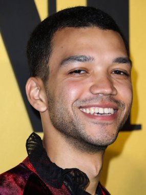 Justice Smith, 22 Mart 2022 'de Hollywood, Los Angeles, Kaliforniya' da Vanity Fair tarafından düzenlenen Genç Hollywood Gecesi 'ne geldi..