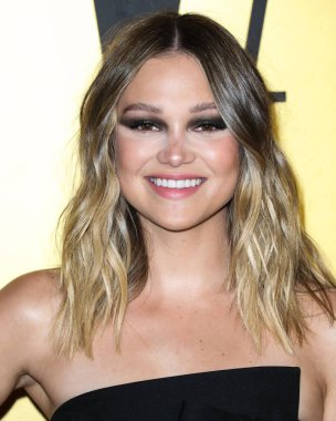 Olivia Holt, Vanity Fair tarafından 22 Mart 2022 'de Hollywood, Los Angeles, Kaliforniya' da düzenlenen Vanity Fair tarafından sunulan Genç Hollywood Gecesi 'ne geldi.. 
