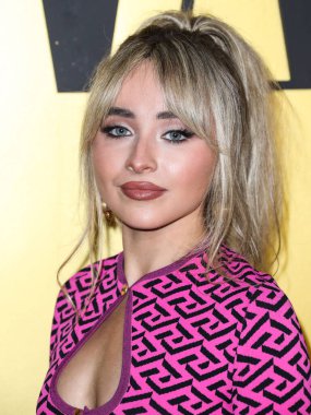Sabrina Carpenter, Vanity Fair tarafından 22 Mart 2022 'de Hollywood, Los Angeles, Kaliforniya, ABD' de düzenlenen Vanity Fair tarafından düzenlenen Genç Hollywood Gecesi 'ne geldi..