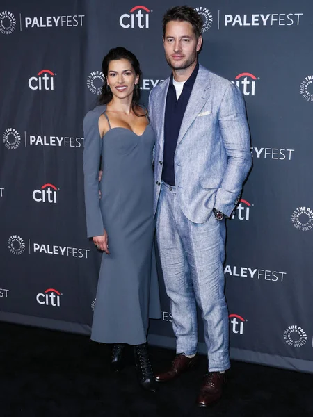 Sofia Pernas Seu Marido Justin Hartley Chegam Paleyfest 2022 Nbc — Fotografia de Stock