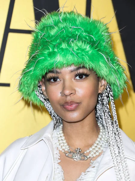 Dizzy Fae, Vanities Party 'ye 22 Mart 2022' de Hollywood, Los Angeles, Kaliforniya, ABD 'de Vanity Fair tarafından düzenlenen Genç Hollywood Gecesi' ne geldi.. 