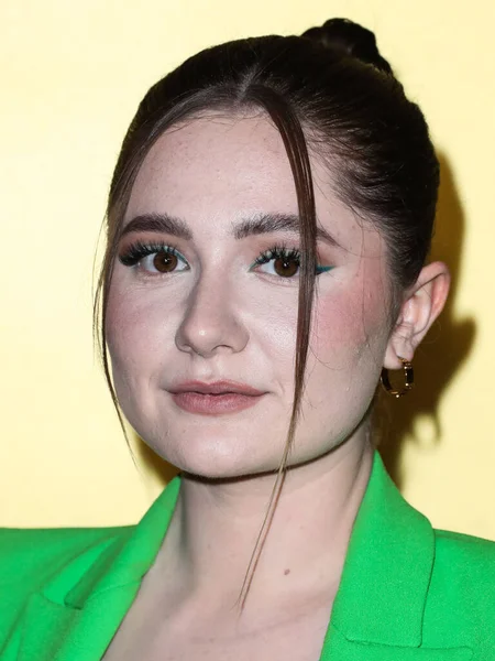 Emma Kenney Kommt Zur Vanities Party Night Young Hollywood Hosted — Stockfoto
