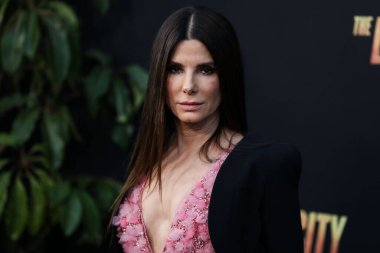 Amerikalı aktris Sandra Bullock, 21 Mart 2022 'de Westwood, Los Angeles, Kaliforniya, ABD' deki Regency Village Theatre 'da düzenlenen Paramount Pictures' ın 'Kayıp Şehir' in Los Angeles galasına geldi.. 