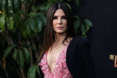 Amerikalı aktris Sandra Bullock, 21 Mart 2022 'de Westwood, Los Angeles, Kaliforniya, ABD' deki Regency Village Theatre 'da düzenlenen Paramount Pictures' ın 'Kayıp Şehir' in Los Angeles galasına geldi.. 