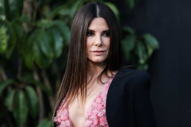 Elie Saab 'ı giyen Amerikalı aktris Sandra Bullock, 21 Mart 2022' de Westwood, Los Angeles, Kaliforniya, ABD 'deki Regency Village Theatre' da düzenlenen Paramount Pictures 'ın' Kayıp Şehir 'adlı filminin Los Angeles galasına geldi.. 