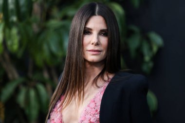 Elie Saab 'ı giyen Amerikalı aktris Sandra Bullock, 21 Mart 2022' de Westwood, Los Angeles, Kaliforniya, ABD 'deki Regency Village Theatre' da düzenlenen Paramount Pictures 'ın' Kayıp Şehir 'adlı filminin Los Angeles galasına geldi.. 