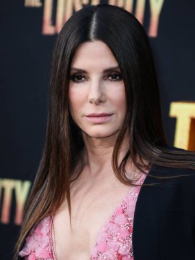 Elie Saab 'ı giyen Amerikalı aktris Sandra Bullock, 21 Mart 2022' de Westwood, Los Angeles, Kaliforniya, ABD 'deki Regency Village Theatre' da düzenlenen Paramount Pictures 'ın' Kayıp Şehir 'adlı filminin Los Angeles galasına geldi.. 