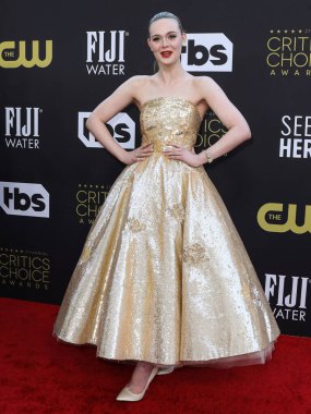 Oscar de la Renta elbisesi giyen Elle Fanning, 13 Mart 2022 'de Century City, Los Angeles, Kaliforniya' da düzenlenen Fairmont Century Plaza Hotel 'de düzenlenen 27.. 