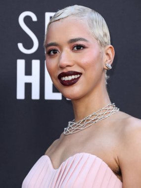 Tyler Ellis debriyajı ile Prada giyen Jasmin Savoy Brown, 13 Mart 2022 'de Century City, Los Angeles, Kaliforniya, ABD' de düzenlenen Fairmont Century Plaza Hotel 'de düzenlenen 27.. 