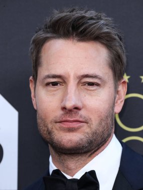 Justin Hartley, Fairmont Century Plaza Oteli 'nde düzenlenen 27. Yıllık Eleştirmenler Seçimi Ödülleri' ne 13 Mart 2022 'de ulaştı.. 