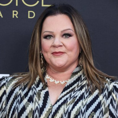 Melissa McCarthy arrives at the 27th Annual Critics' Choice Awards held at the Fairmont Century Plaza Hotel on March 13, 2022 in Century City, Los Angeles, California, United States.  clipart