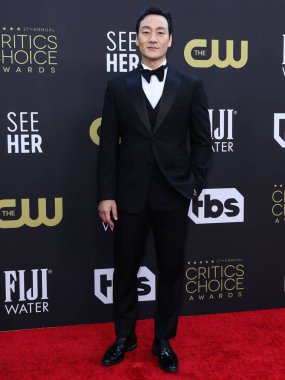 Park Hae-soo, 13 Mart 2022 'de Fairmont Century Plaza Oteli' nde düzenlenen 27. Yıllık Eleştirmenler Seçimi Ödülleri 'ne ulaştı.. 