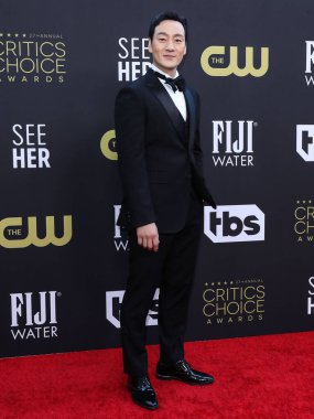 Park Hae-soo, 13 Mart 2022 'de Fairmont Century Plaza Oteli' nde düzenlenen 27. Yıllık Eleştirmenler Seçimi Ödülleri 'ne ulaştı.. 