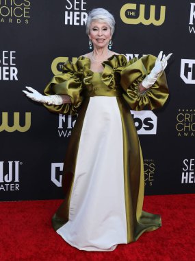 Irene Neuwirth mücevherlerini takan Rita Moreno, 13 Mart 2022 'de Century City, Los Angeles, Kaliforniya' da düzenlenen Fairmont Century Plaza Hotel 'de düzenlenen 27.. 