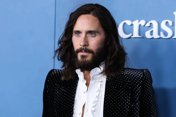 Amerikaanse Acteur Jared Leto Met Een Beslagen Gucci Pak Handschoenen — Stockfoto