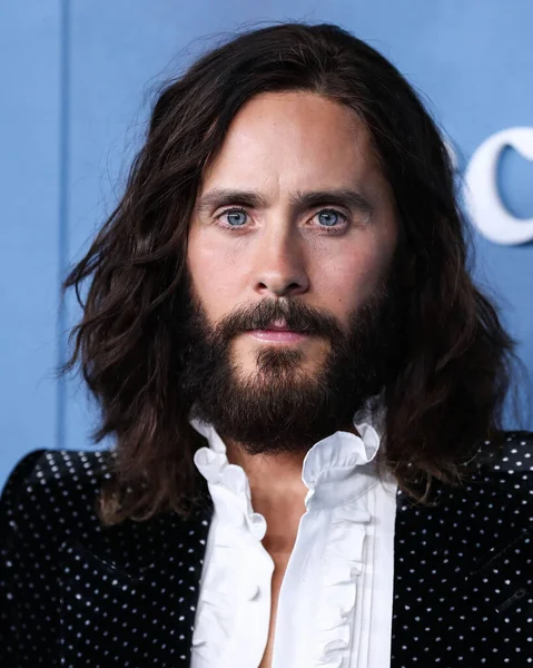 Amerikaanse Acteur Jared Leto Met Een Beslagen Gucci Pak Handschoenen — Stockfoto