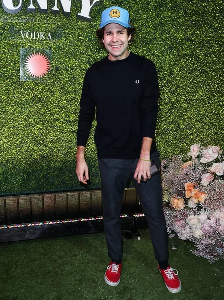 David Dobrik Φτάνει Στο Sunny Vodka Launch Party Που Πραγματοποιήθηκε — Φωτογραφία Αρχείου