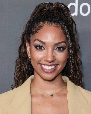 Amerikalı aktris Corinne Foxx, 1 Ekim 2022 'de Amerika Tiyatro Kompleksi Yönetmenleri Derneği' nin Los Angeles, Kaliforniya, ABD 'de düzenlenen 