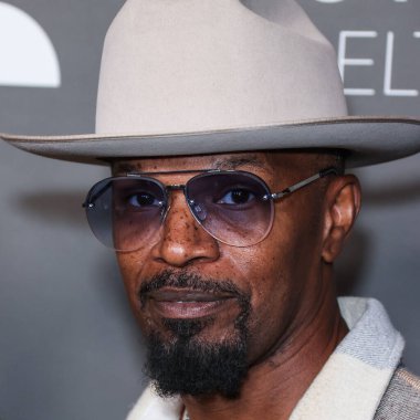 Amerikalı aktör Jamie Foxx, 1 Ekim 2022 'de ABD' nin Kaliforniya eyaletinin Los Angeles şehrinde bulunan Amerikan Tiyatro Kompleksi Yönetmenler Birliği 'nde düzenlenen' Below the Belt 'in Los Angeles Prömiyeri' ne geldi..