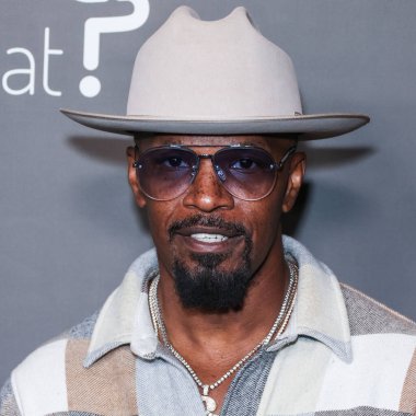 Amerikalı aktör Jamie Foxx, 1 Ekim 2022 'de ABD' nin Kaliforniya eyaletinin Los Angeles şehrinde bulunan Amerikan Tiyatro Kompleksi Yönetmenler Birliği 'nde düzenlenen' Below the Belt 'in Los Angeles Prömiyeri' ne geldi..