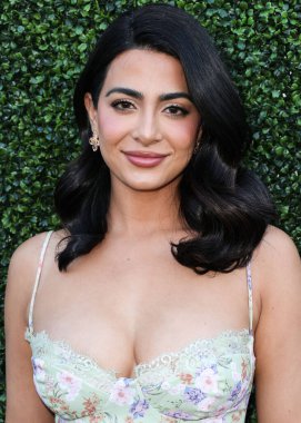 Amerikalı aktris Emeraude Toubia, 2 Ekim 2022 'de Los Angeles, Kaliforniya' da düzenlenen 37. Yıllık Imagen Ödülleri 'ne geldi..