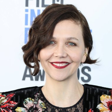 Maggie Gyllenhaal, 6 Mart 2022 'de Santa Monica Sahili' nde düzenlenen 2022 Bağımsız Ruh Ödülleri 'ne ulaştı.. 
