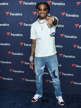Amerikalı rapçi Quavo (Quavious Keyate Marshall) Michael Rubin 'in Fanatik Super Bowl Partisi 2022' ye 12 Şubat 2022 'de Culver City, Los Angeles, Kaliforniya, ABD' de gerçekleştirildi.. 