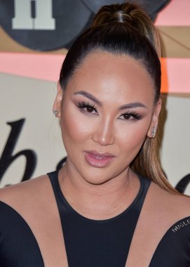 Aktris Dorothy Wang, Justin Bieber ve Marshmello 'nun sunuculuğunu H.wood Group ve REVOLVE Sunuculuğunu PLACES.CO ve Flow.com yaptığı' Eve Dönüş Hafta Sonu 'na 11 Şubat 2022 tarihinde geldi.