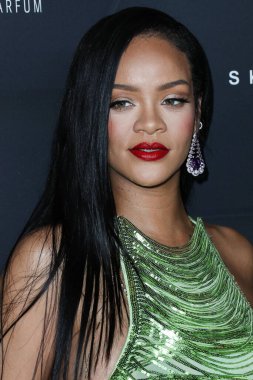 Attico 'yu giyen Barbadoslu şarkıcı Rihanna (Robyn Rihanna Fenty NH) 11 Şubat 2022' de Hollywood, Los Angeles, Kaliforniya, ABD 'de bulunan Goya Stüdyoları' nda düzenlenen Fenty Beauty And Fenty Skin Kutlamasına geldi.. 