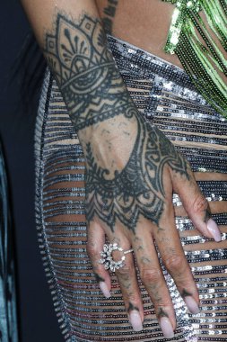 Attico 'yu giyen Barbadoslu şarkıcı Rihanna (Robyn Rihanna Fenty NH) 11 Şubat 2022' de Hollywood, Los Angeles, Kaliforniya, ABD 'de bulunan Goya Stüdyoları' nda düzenlenen Fenty Beauty And Fenty Skin Kutlamasına geldi.. 
